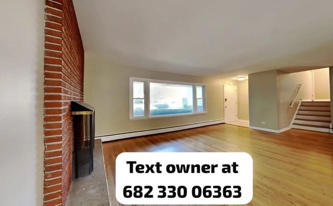 Building Photo - 2834 Briarwood Dr E