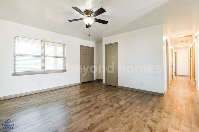 Building Photo - Beautifully updated 4 bed, 1.5 bath home with serene lakefront views!