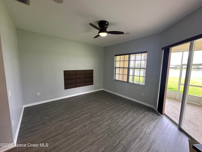Building Photo - 1317 Ballinton Dr