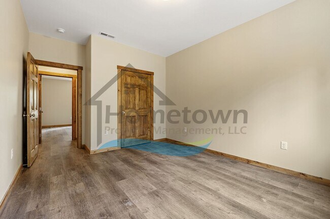 Building Photo - 4-Bedroom 2-Bathroom Home with Attached 2-Car Garage Available in Blanchard!