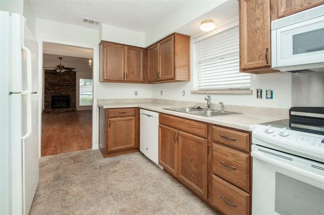 Building Photo - 3703 Jewel St