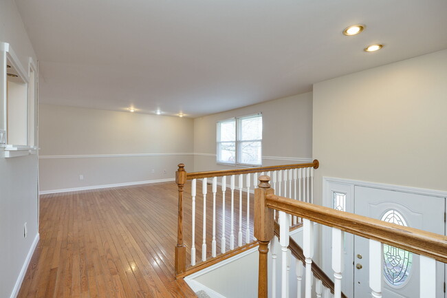 Building Photo - 3800 Corkwood Dr