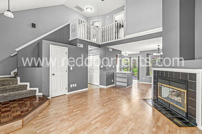 Building Photo - 1522 Lake Point Ln N