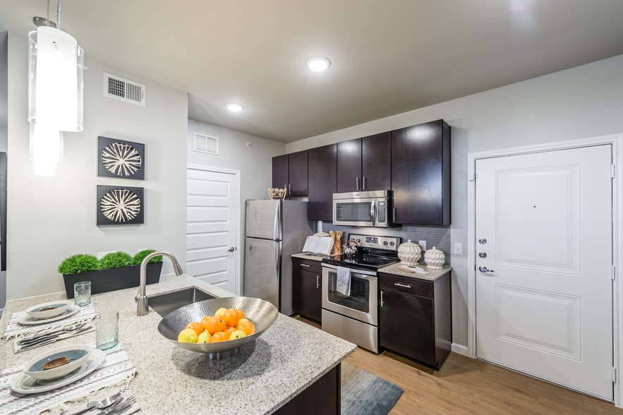 Landmark Grandview 15503 Vance Jackson Rd San Antonio TX 78249 Apartment Finder