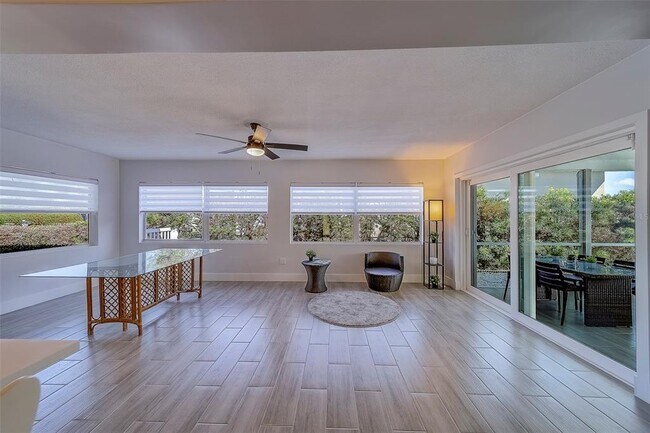 Building Photo - 400 Capri Blvd