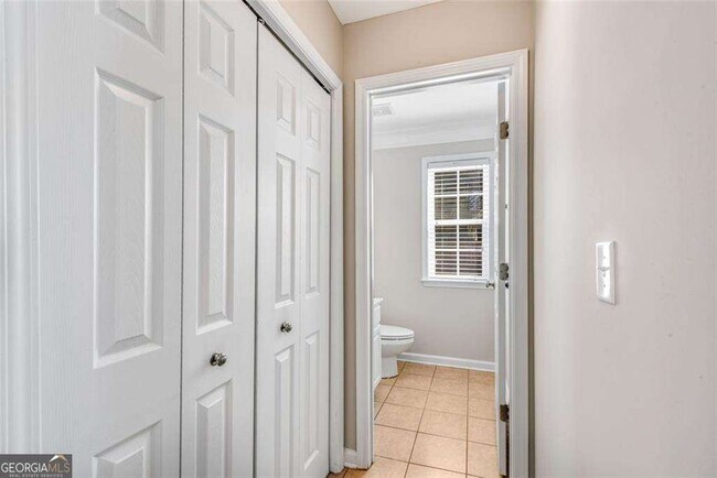 Building Photo - 268 Balaban Cir