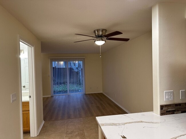 Building Photo - 1612 Fetters Loop
