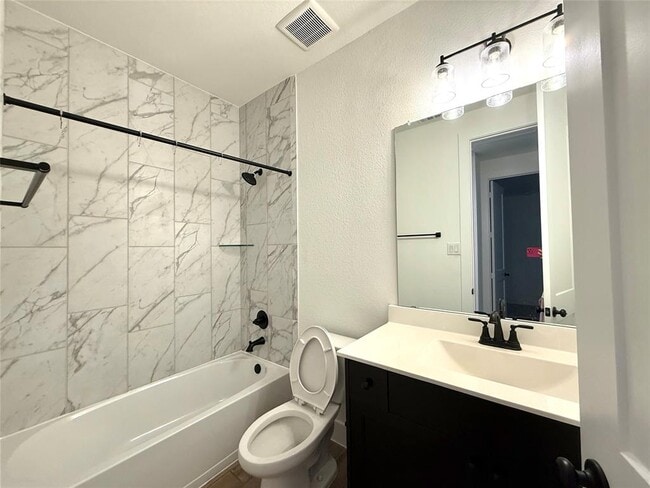 Building Photo - 30421 Zoysia Pt Ln