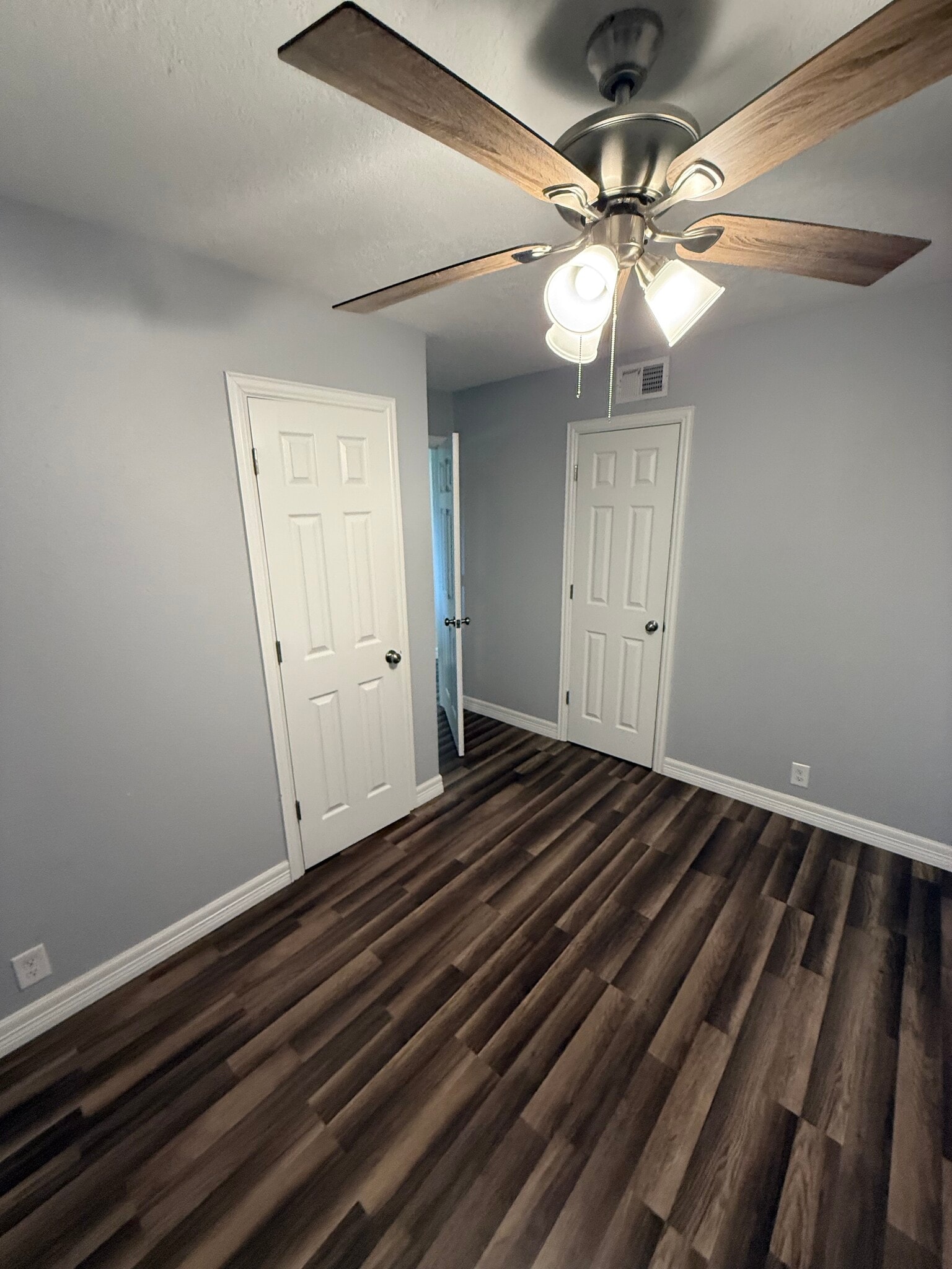 Spare room 2 - 5320 W Groves Cir