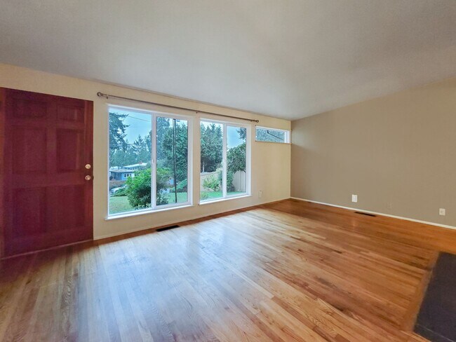 Building Photo - 4054 120th Ave SE