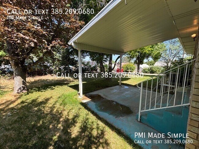Building Photo - 242 S 400 E