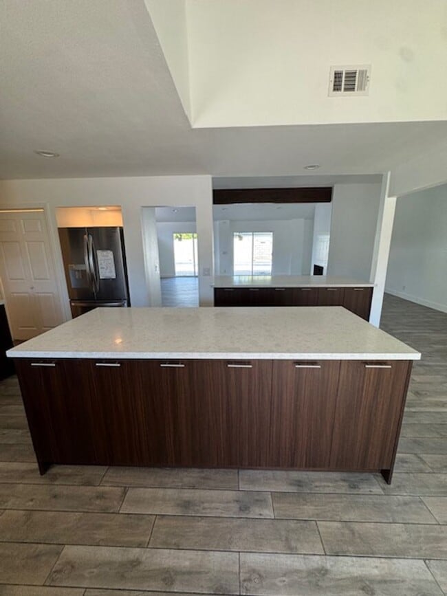 Building Photo - Welcome to your Palm Springs Retreat!