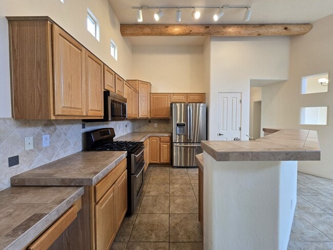 Building Photo - 5 Withers Peak