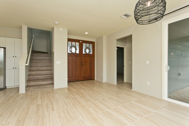 Building Photo - 4Bd-3Ba home on 16th fairway of the Coral ...