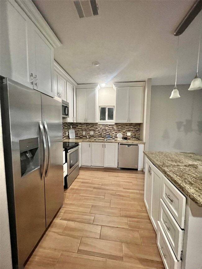 Building Photo - 2734 Duncan Dr