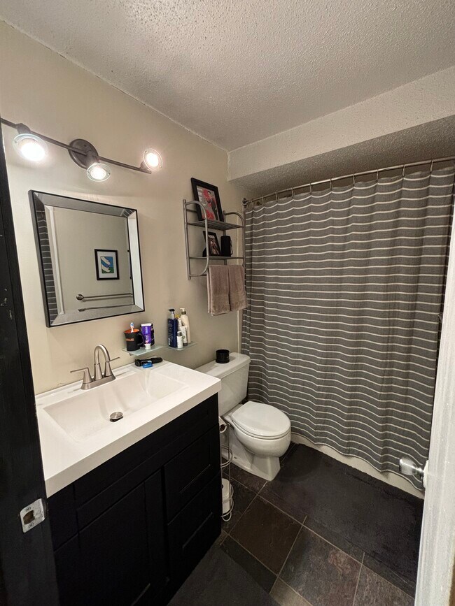 Bathroom - 433 S 7th St