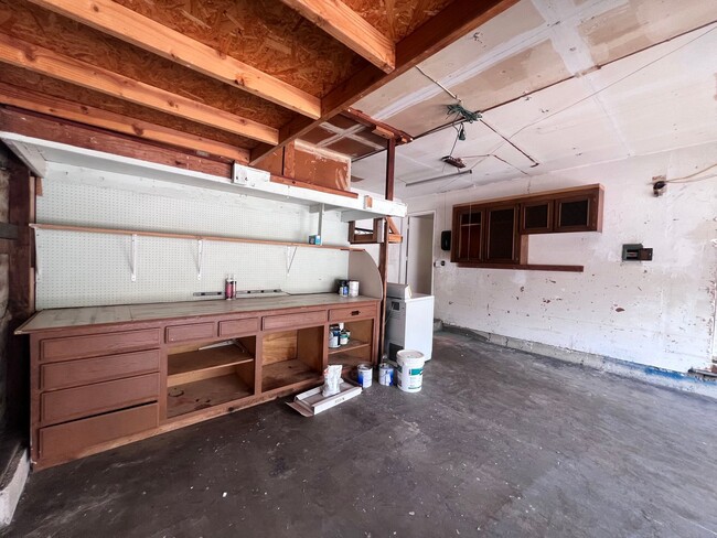Building Photo - 40251 Laiolo Rd