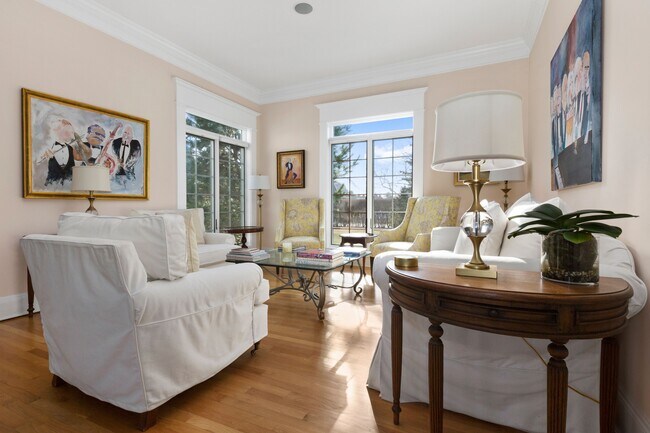 Building Photo - 272 Downs Path