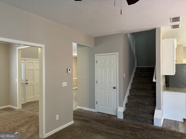 Building Photo - 4680 Ogeechee Dr