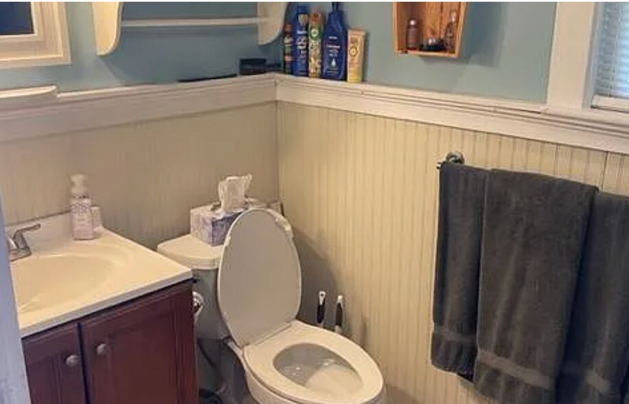 Building Photo - 78 Webb St