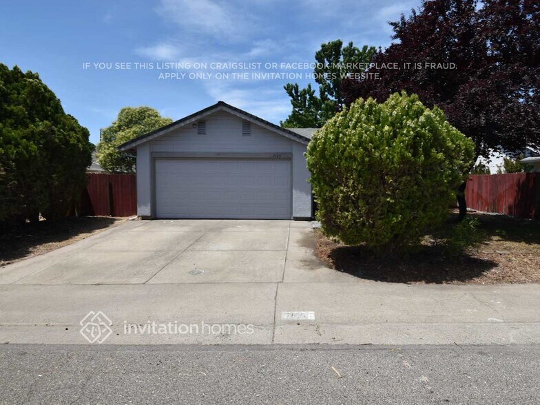 Primary Photo - 7125 Essence Way
