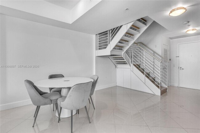 Building Photo - 60 SW 13th St