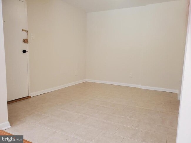 Building Photo - 11627 Vantage Hill Rd