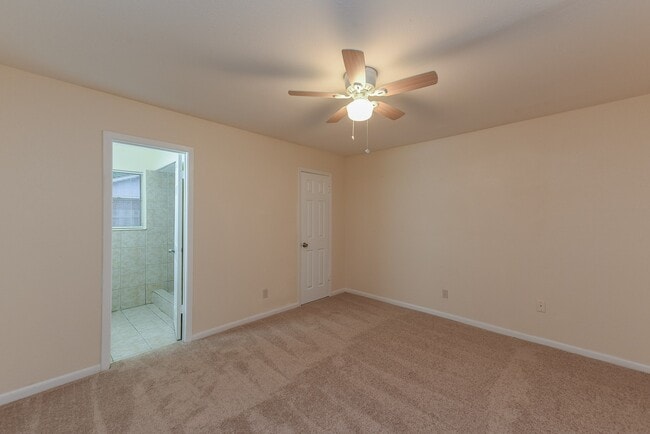 Building Photo - 18610 Anne Dr