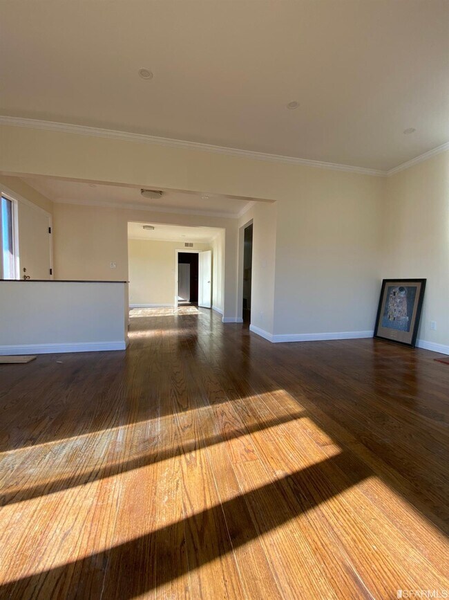 Building Photo - 67 Parkwood Dr
