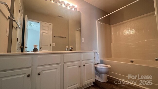 Building Photo - 3261 Mannington Dr