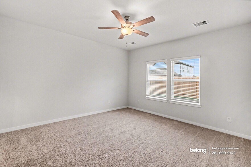 Building Photo - 4015 Ancient Honor Dr