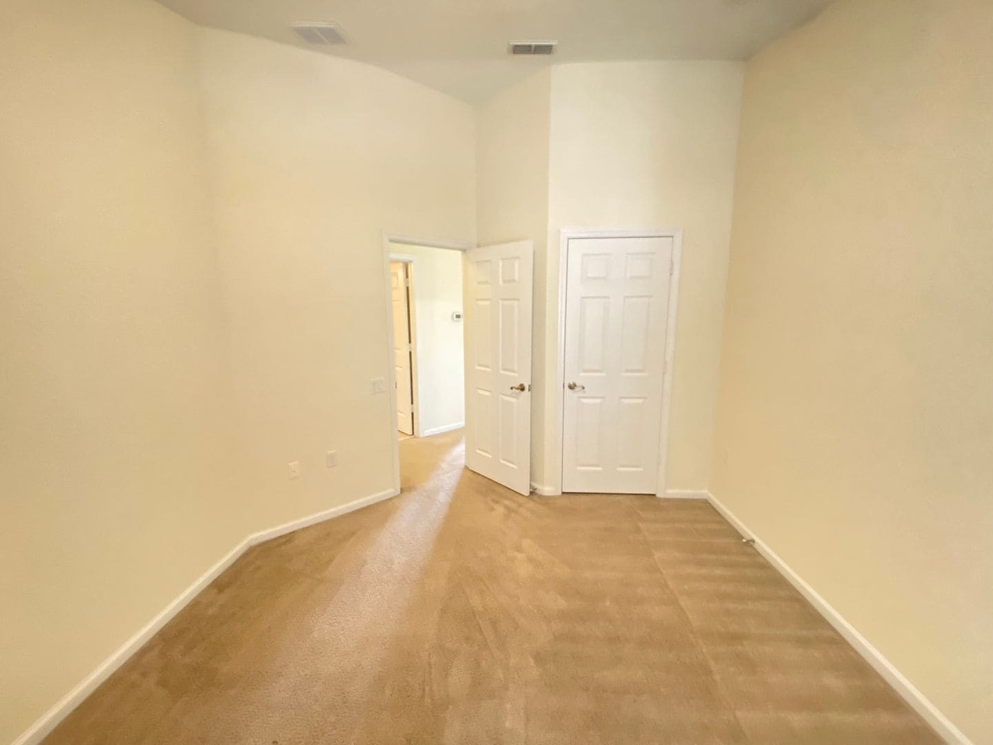 Building Photo - STONEBRIDGE LAKES 3 bed 2 1/2 bath