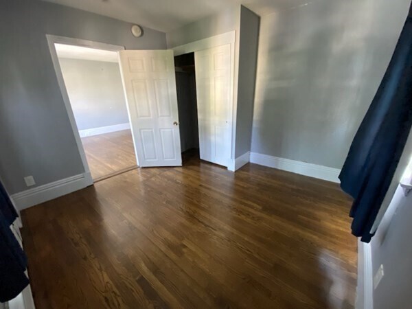 Building Photo - 17 Harding Ave