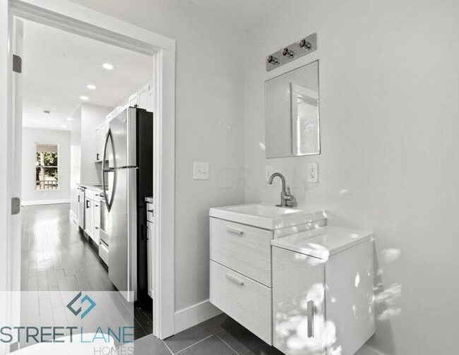 Building Photo - Charming 2 Bedroom in Columbus!