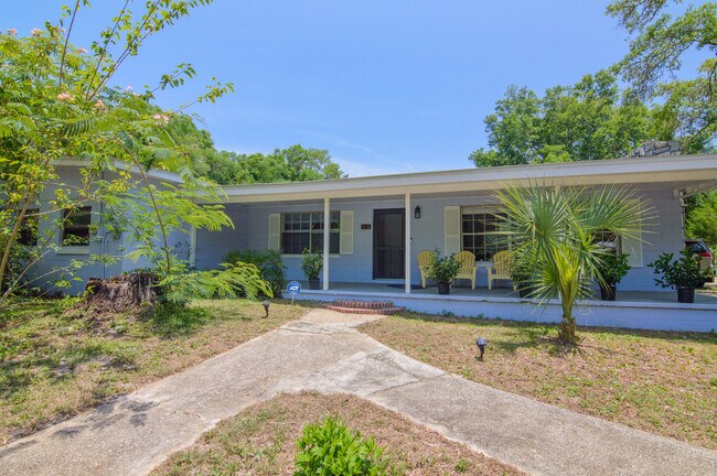 Building Photo - 508 NW 9th St