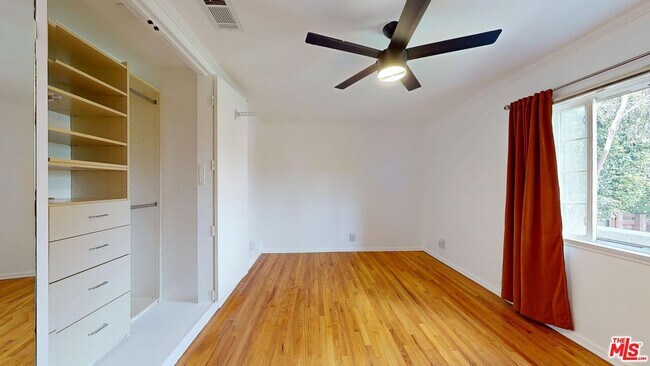 Building Photo - 1410 Dartmouth Dr