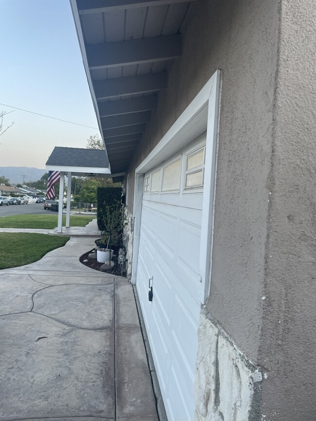 Building Photo - 2307 Cordero Ave