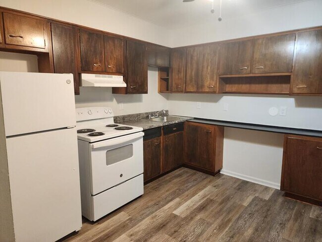 Primary Photo - 11 Alexander Dr