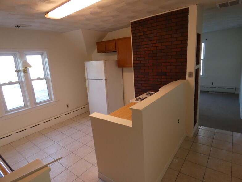 Building Photo - 57 Brayton Ave