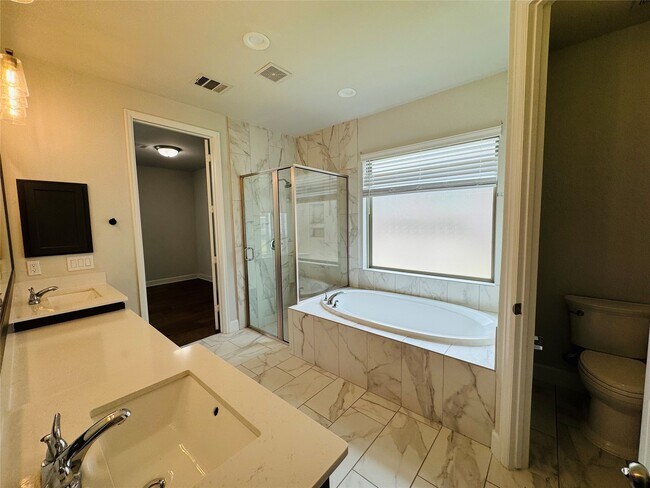 Building Photo - 26510 Star Blossom Ln