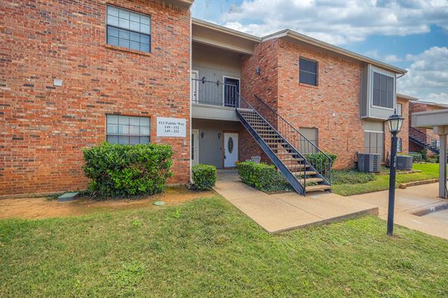 Building Photo - 412 Pebble Way