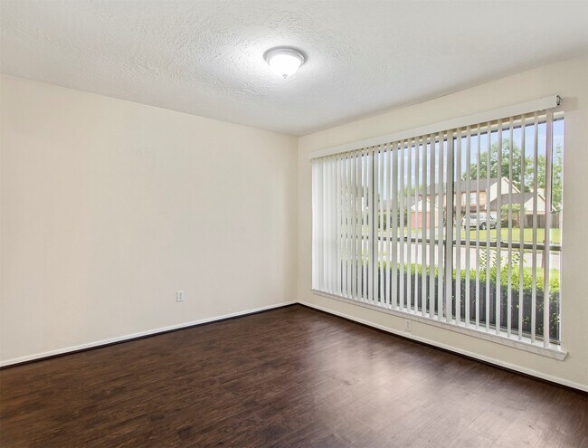 Building Photo - 8418 Lone Quail Dr