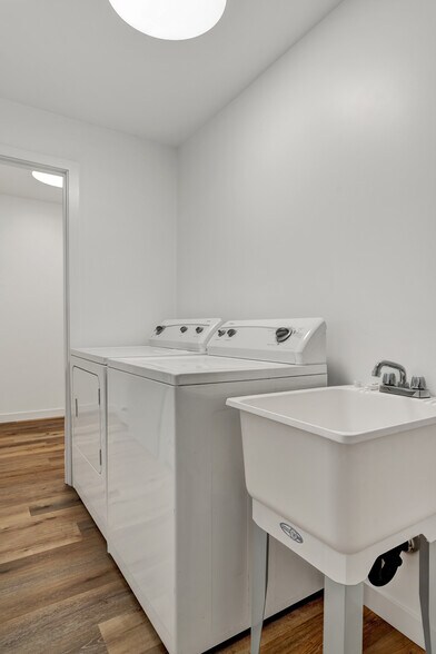 Building Photo - 1416 O St