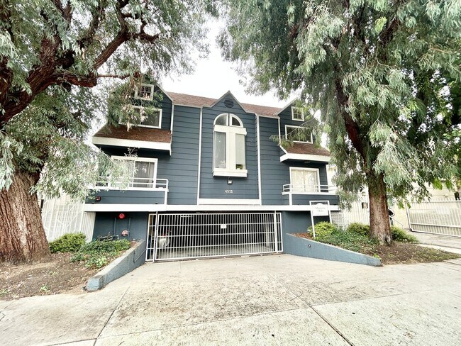 Primary Photo - 4511 Murietta Ave