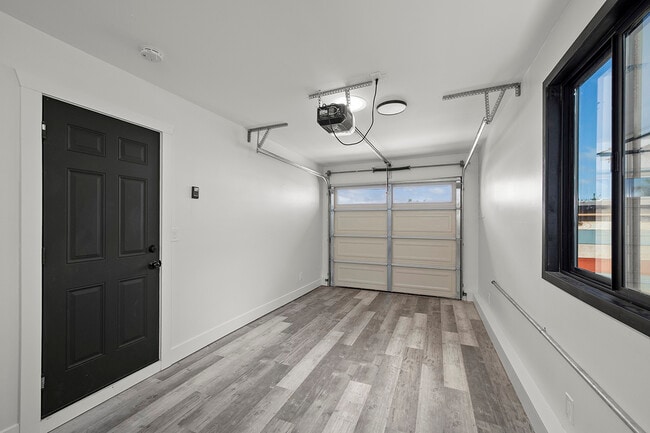 Building Photo - 8685 Longwood St