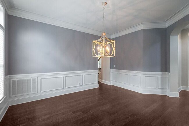 Building Photo - Stunning All-Brick Home in BridgeMill Community!