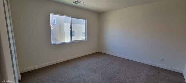 Building Photo - 5862 W Haleh Ave