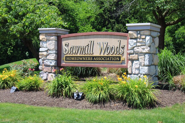 Building Photo - 6135 Sawmill Woods Dr