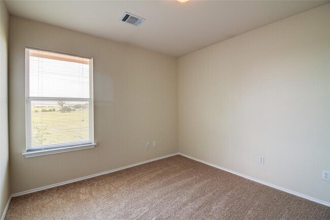 Building Photo - 700 Belmont Dr