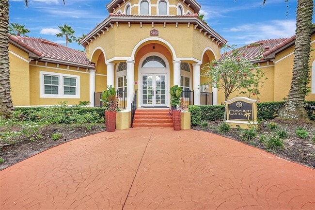 Building Photo - 5500 Bentgrass Dr